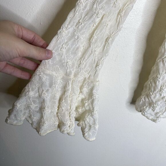Hand Jive Cream Sheer Ruffle Textured Retro Style Lace Blouse Top Size Small - Picture 4 of 12